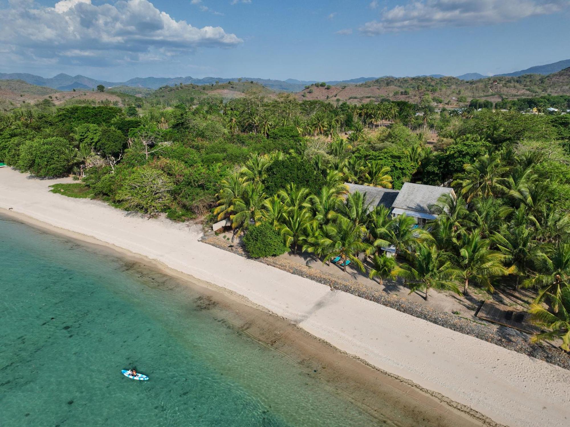 Myamo Beach Lodge Jereweh Εξωτερικό φωτογραφία